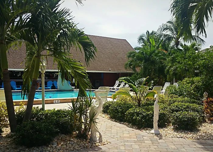 Dolphin Key Resort - Cape Coral