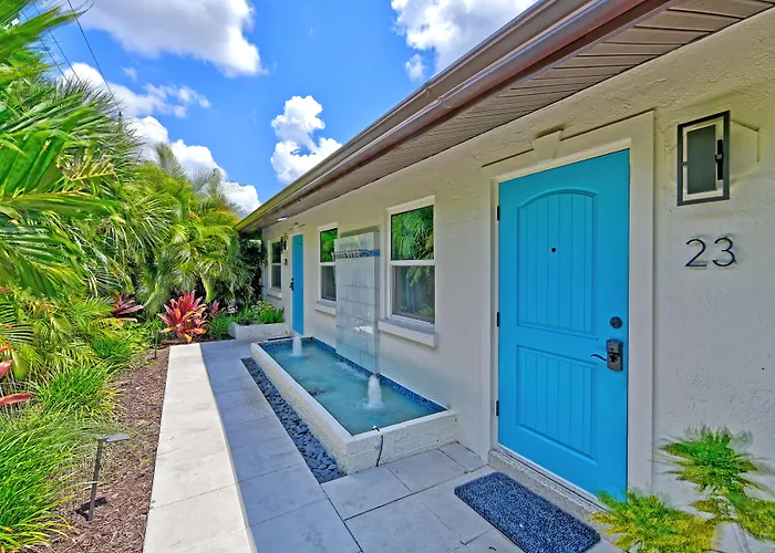 Siesta Key Palms Resort